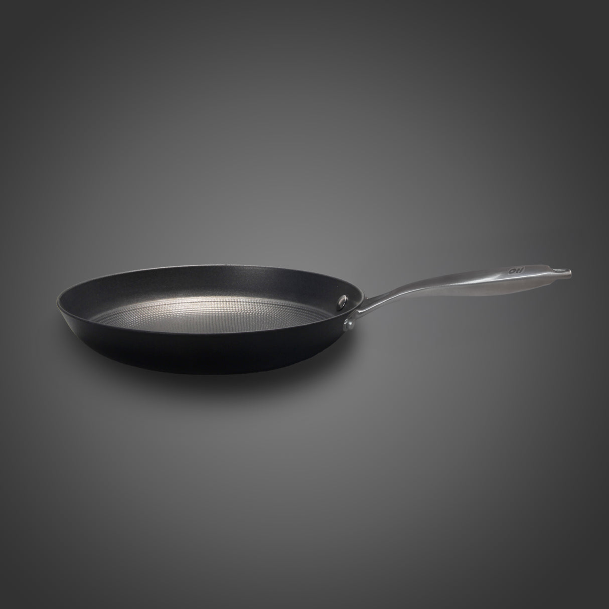 Lightweight honeycomb cast iron frying pan