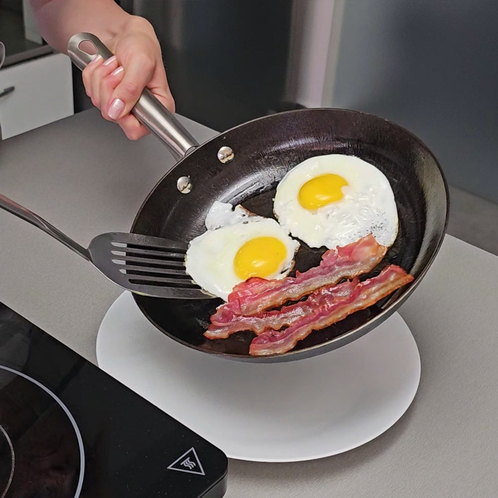 Pure lightweight cast iron frying pan