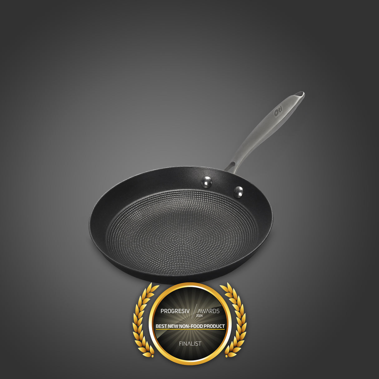 Lightweight honeycomb cast iron frying pan
