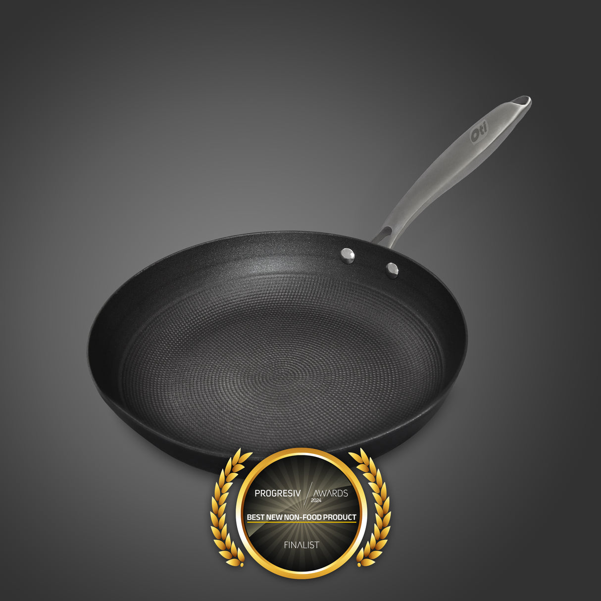 Lightweight honeycomb cast iron frying pan